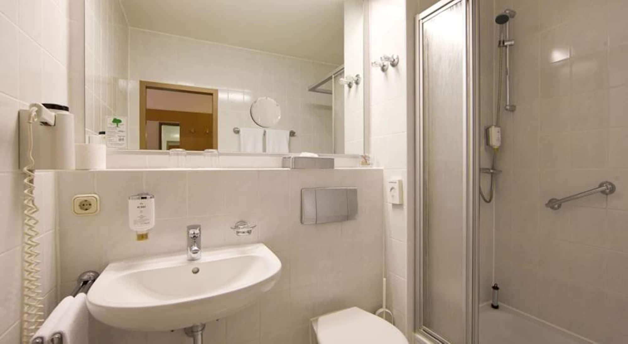 Ibb Süd Hotel 3*