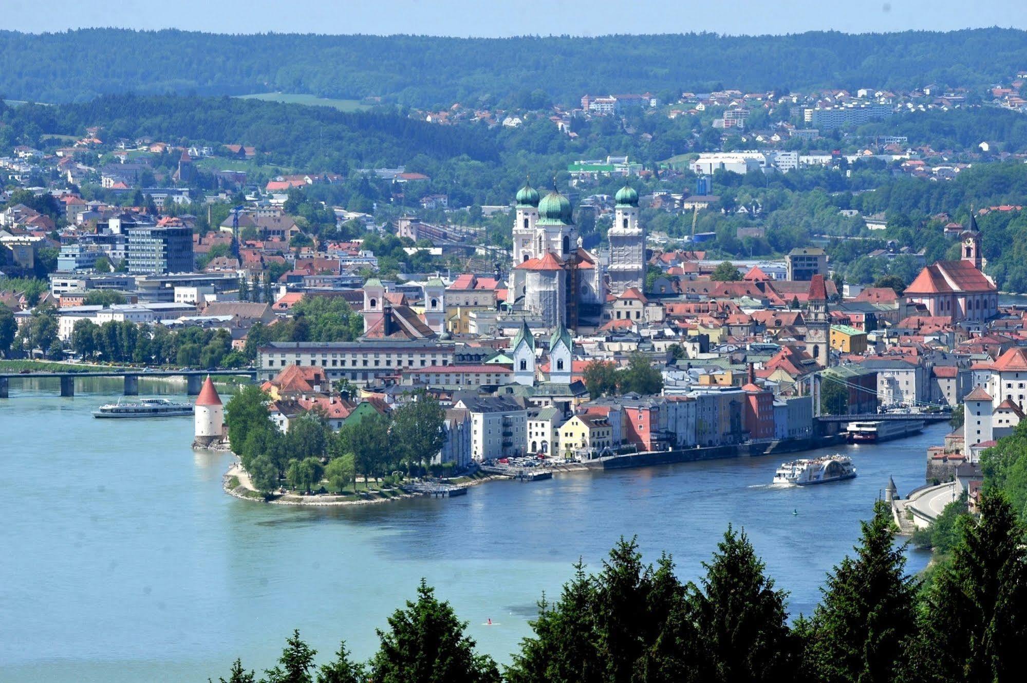 Hotel Passau-sued 3*